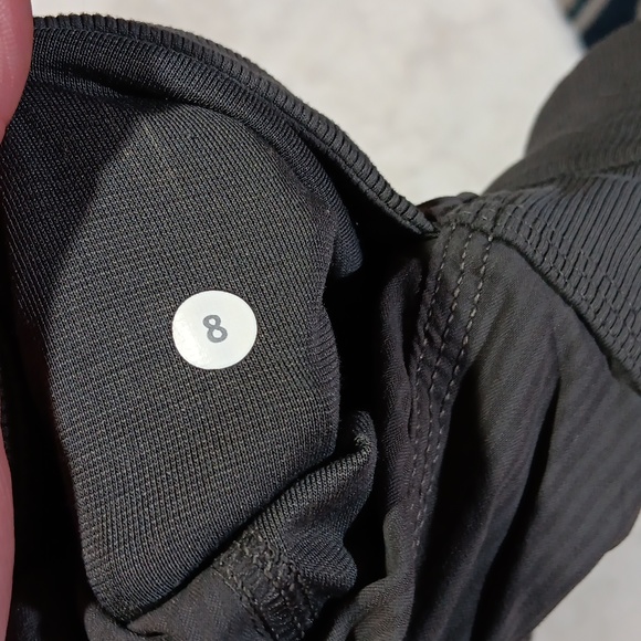 Lululemon gray cropped unlined dance studio pants women's 8 - Picture 9 of 9